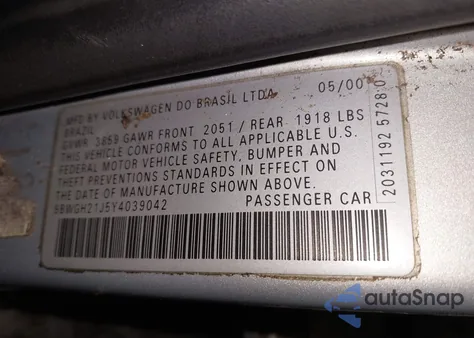 2000 Volkswagen Golf Gls 1.8L Turbo z USA, uszkodzony, nr VIN 9BWGH21J5Y4039042